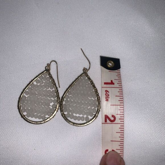 Marlyn Schiff Beaded White Crystal Earrings Tear Drop Dangle Gold Cream Wired - Picture 5 of 8